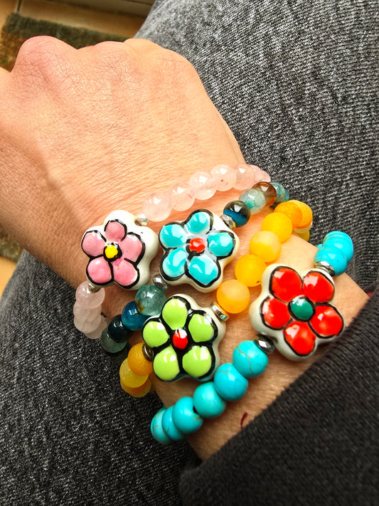Flower stretch bracelets